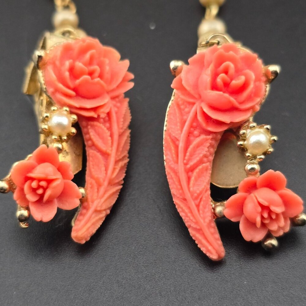 Vintage Celluloid Pink Rose Sweater Clips Gold Tone Spring Easter - Picture 2 of 7